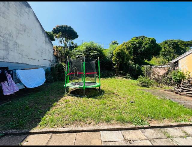 3 BEDROOM FREEHOLD FOR SALE IN NEWLANDS WEST
